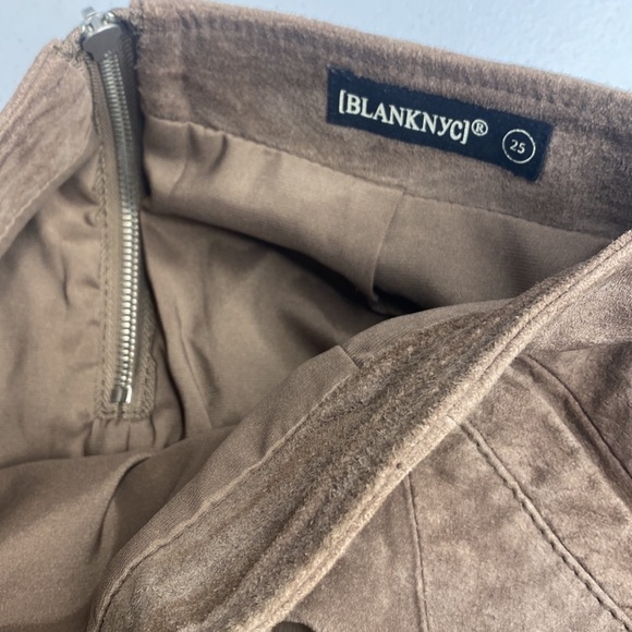 BLANK NYC 100% LEATHER SKIRT WITH POCKETS SIZE 25 - Picture 4 of 8